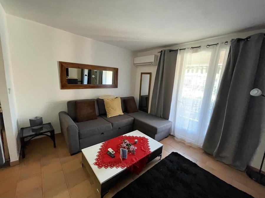 APARTMENT PORT COGOLIN  WITH A TERRACE Appartements Saint Tropez