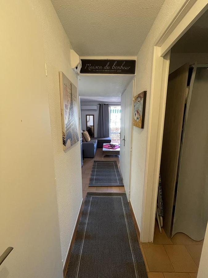 APARTMENT PORT COGOLIN  WITH A TERRACE Appartements Saint Tropez